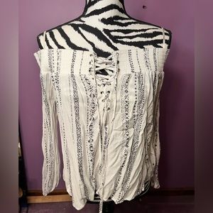 Forever 21, size M, color black and white